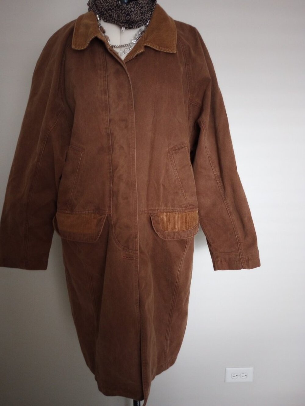Brandon Thomas coat Women vintage size M Brown long Cotton